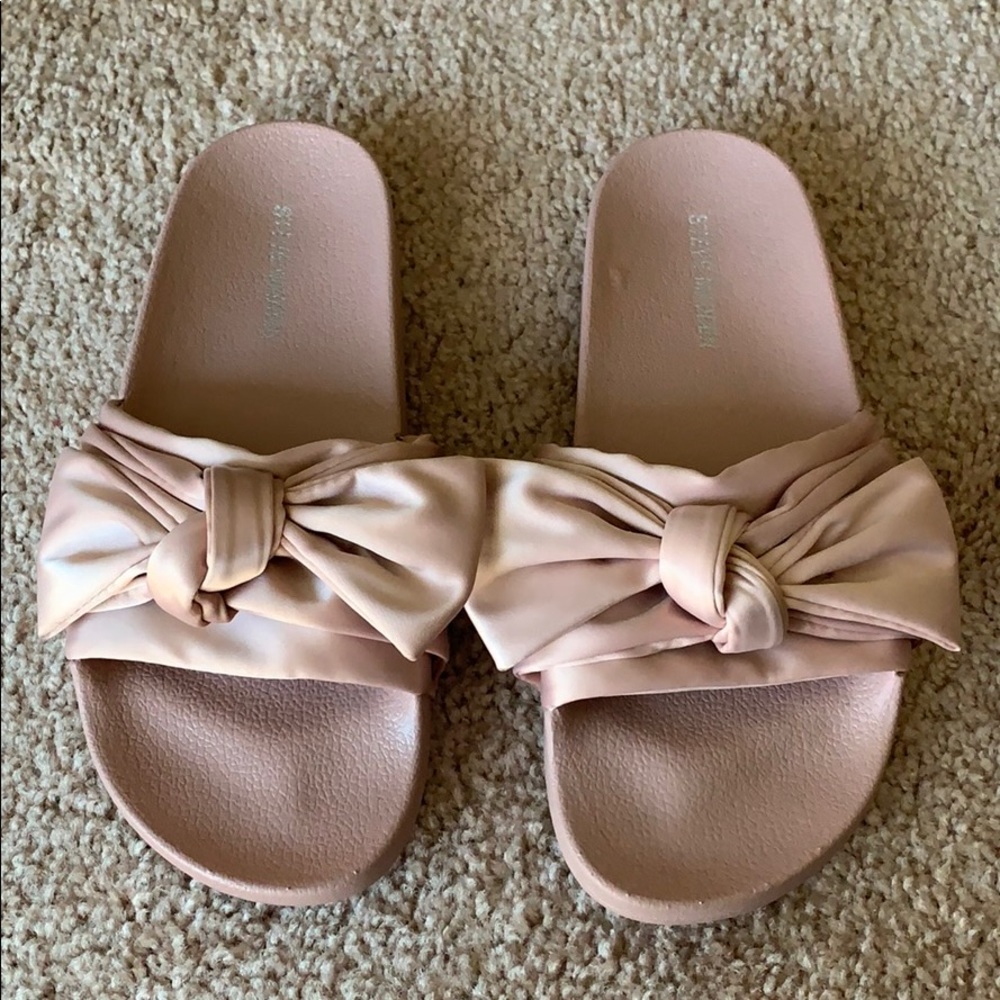 Silk bow tie slides